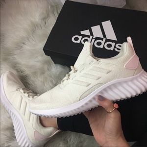 Adidas women tennis shoes, only worn once